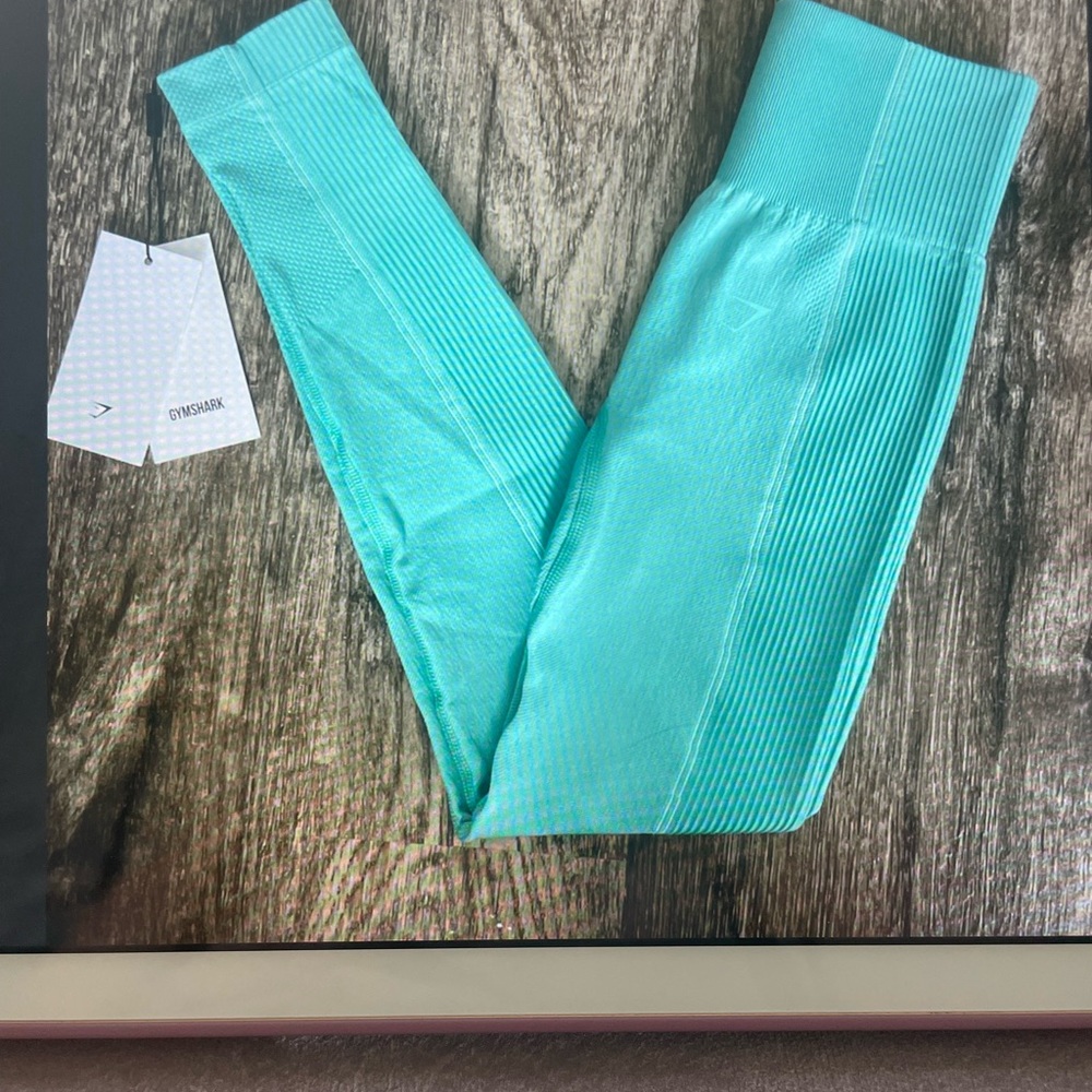 Gymshark Women’s Ultra Seamless Leggings in Spearmint Green
